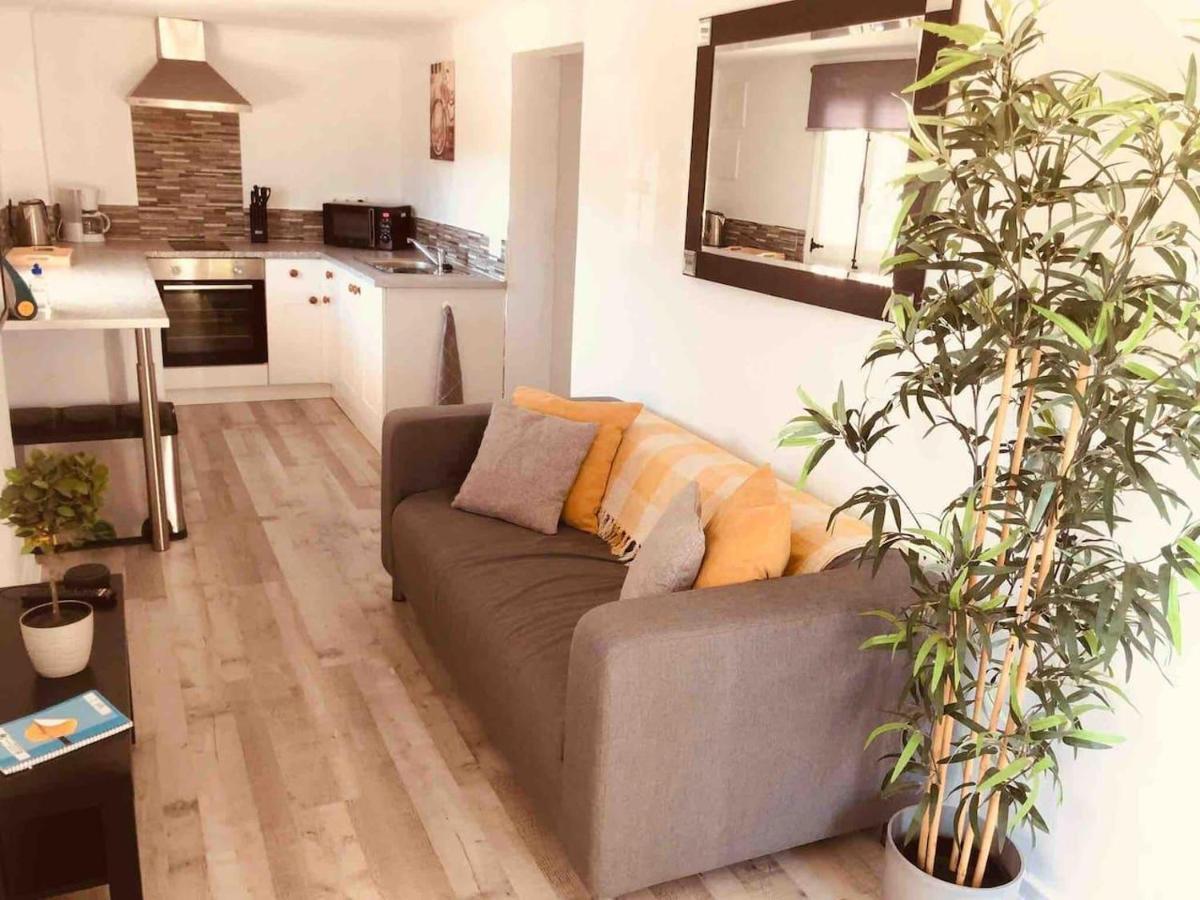 Lovely 2 Bed Apartment In Alcalalí Екстериор снимка